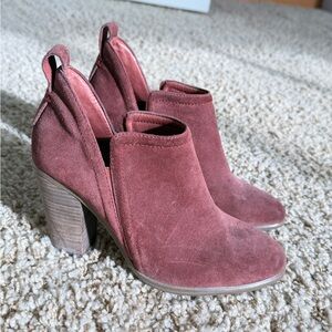 Vince Camuto Elegant Suede Ankle Boots - Red